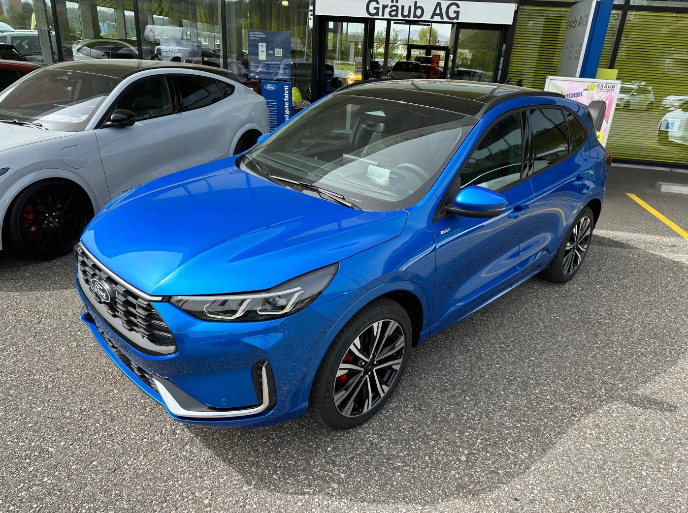 FORD Kuga 2.5 FHEV ST-Line X 4WD-image-2