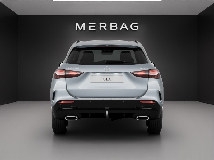 MERCEDES-BENZ GLA 250 4Matic 8G-DCT-image-3