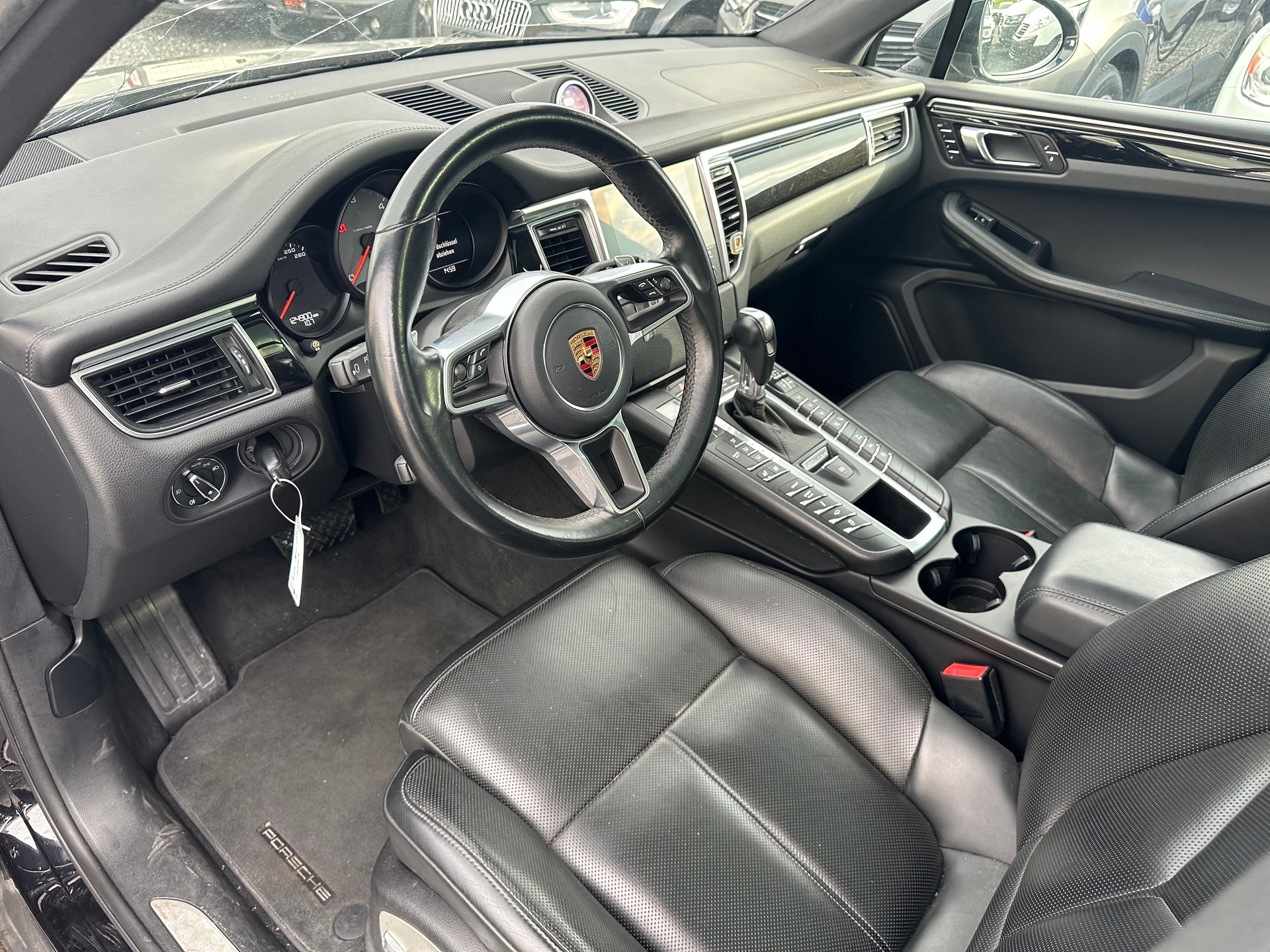 PORSCHE Macan S Diesel PDK-image-8