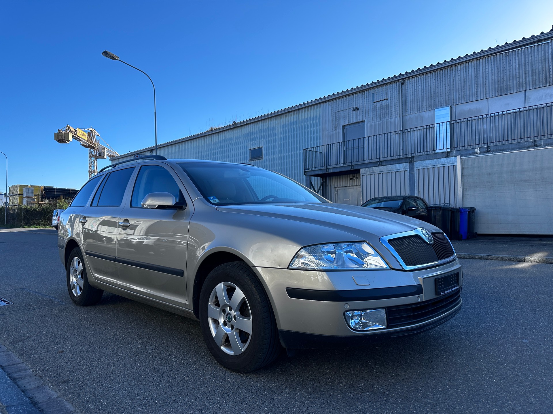 SKODA Octavia 2.0 FSI Elegance-image-3