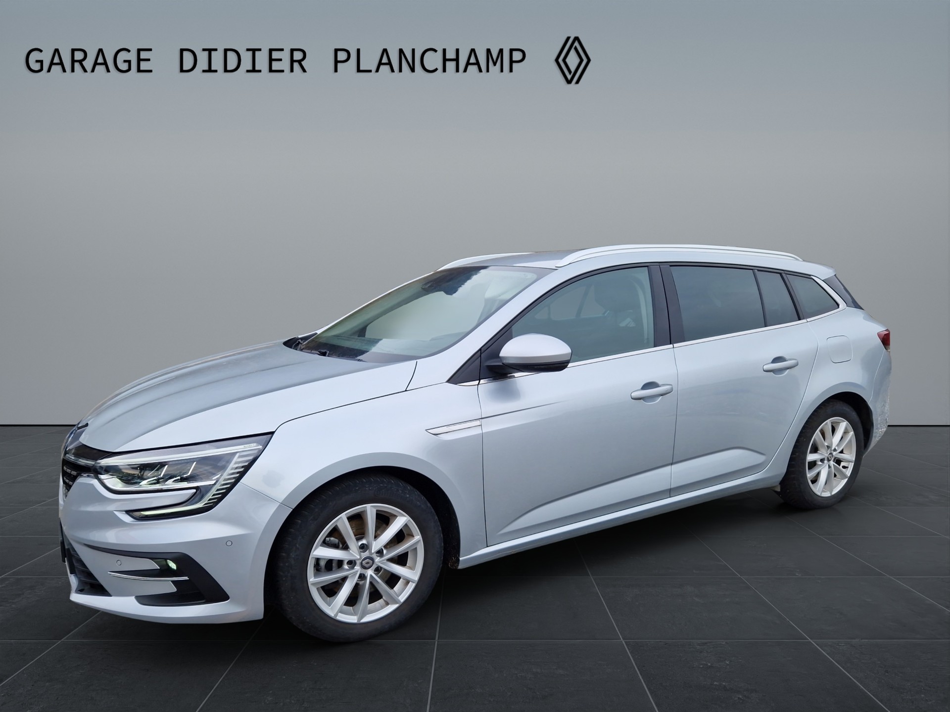 RENAULT Mégane Grandtour 1.6 E-Tech Intens Plug-In hybrid-image-1