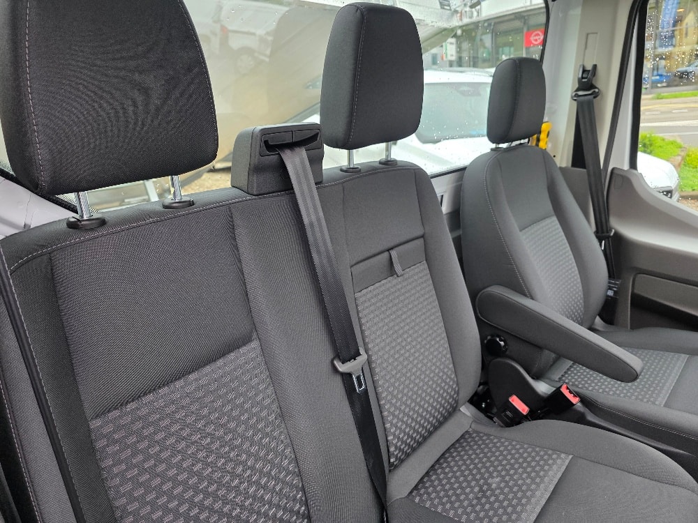 FORD Transit 350 L2 Trend 2.0 TDCi 165 RWD-image-8