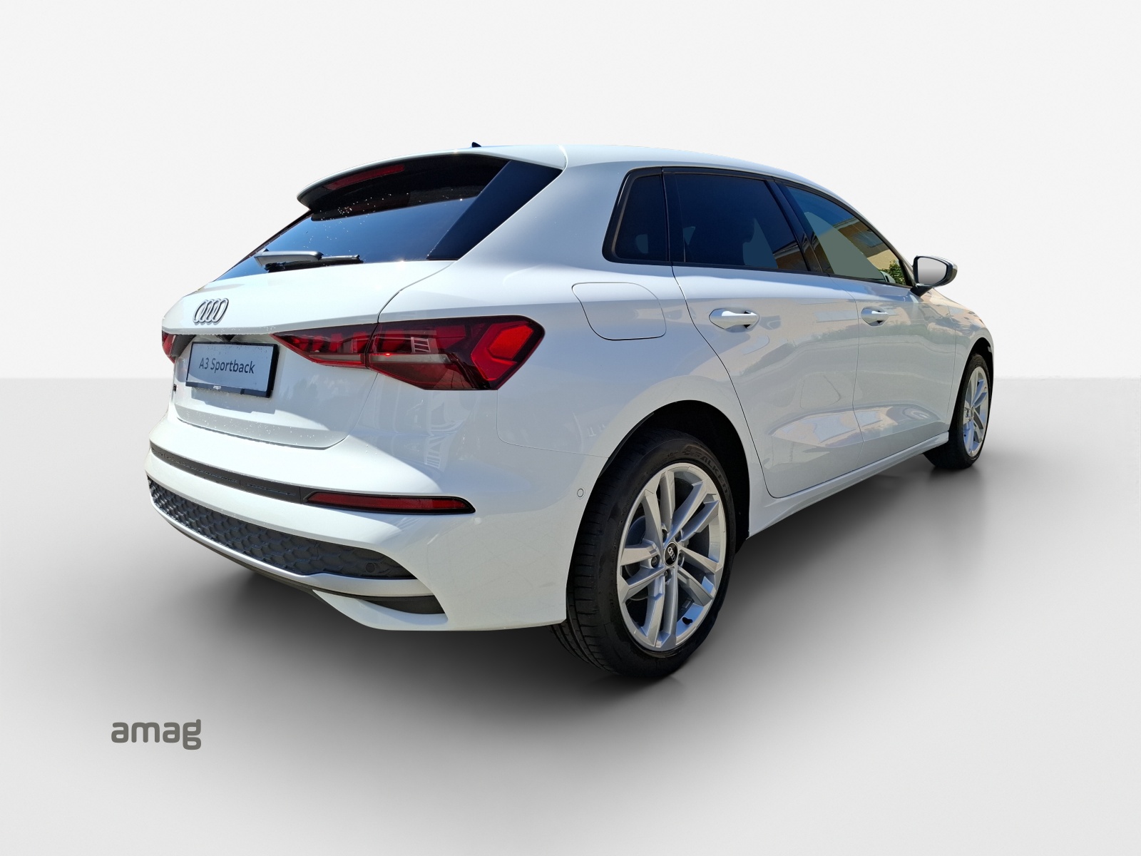 AUDI A3 Sportback 40 TFSI e advanced Attraction S-tronic-image-4