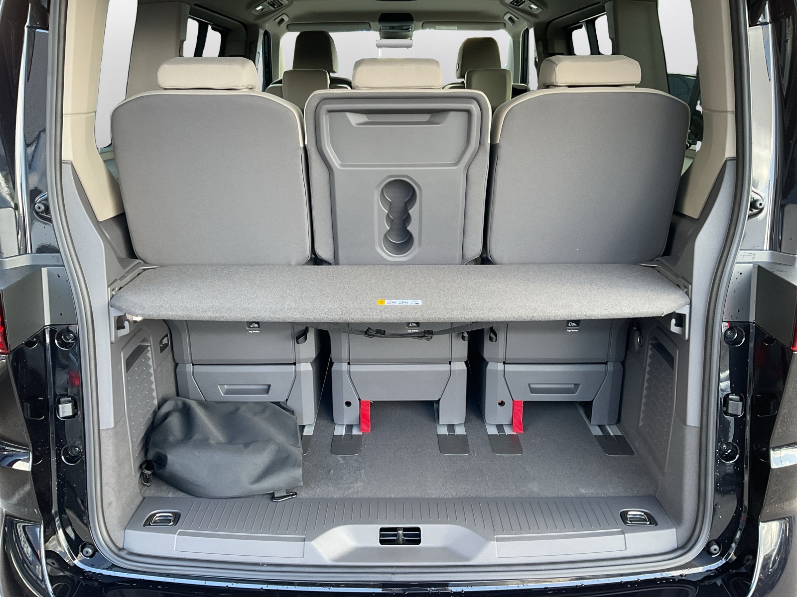 VW Multivan 1.5 eHybrid 4Motion DSG-image-12