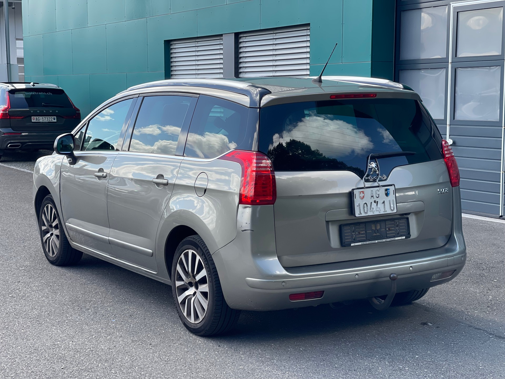 PEUGEOT 5008 1.6 16V T Style-image-3