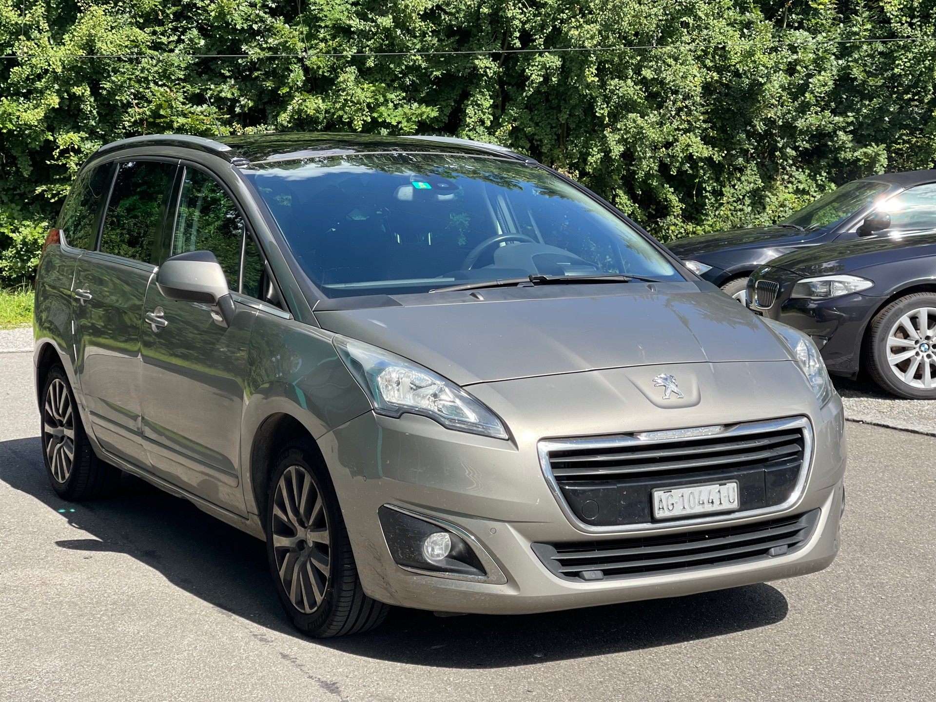 PEUGEOT 5008 1.6 16V T Style-image-2