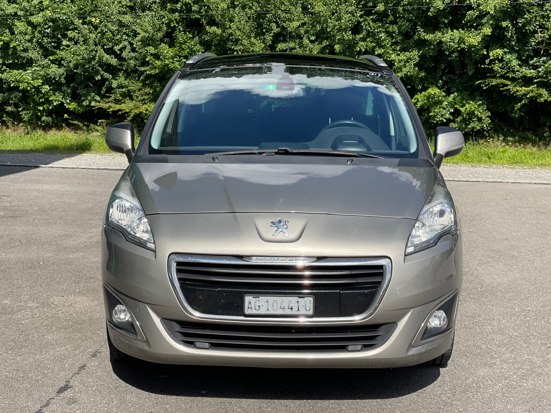 PEUGEOT 5008 1.6 16V T Style-image-1