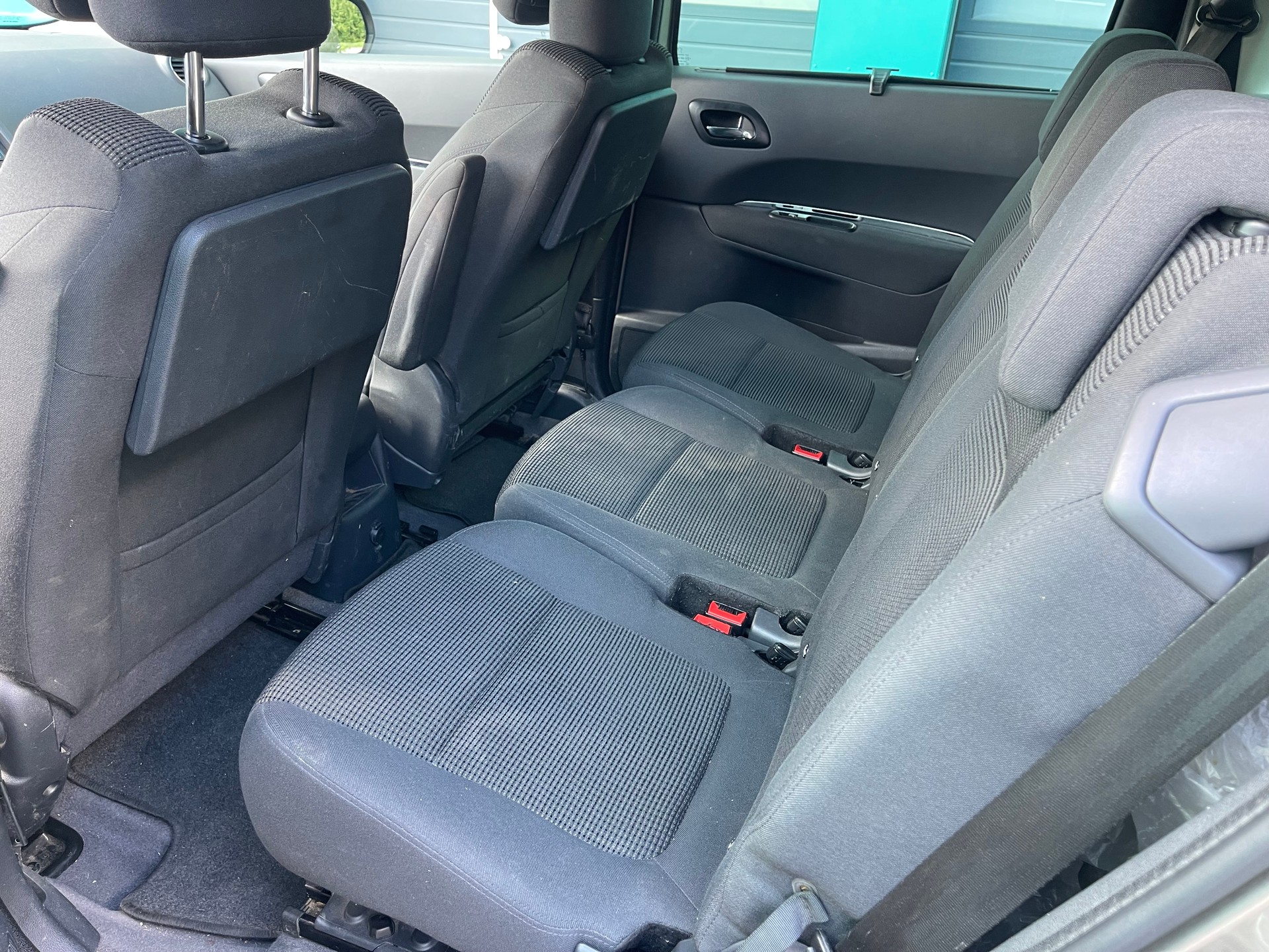 PEUGEOT 5008 1.6 16V T Style-image-11