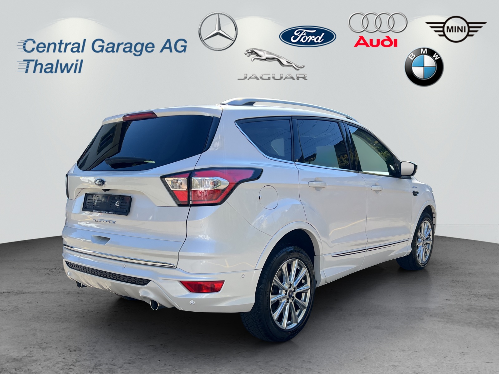 FORD Kuga 2.0 TDCi Vignale 4WD PowerShift-image-5