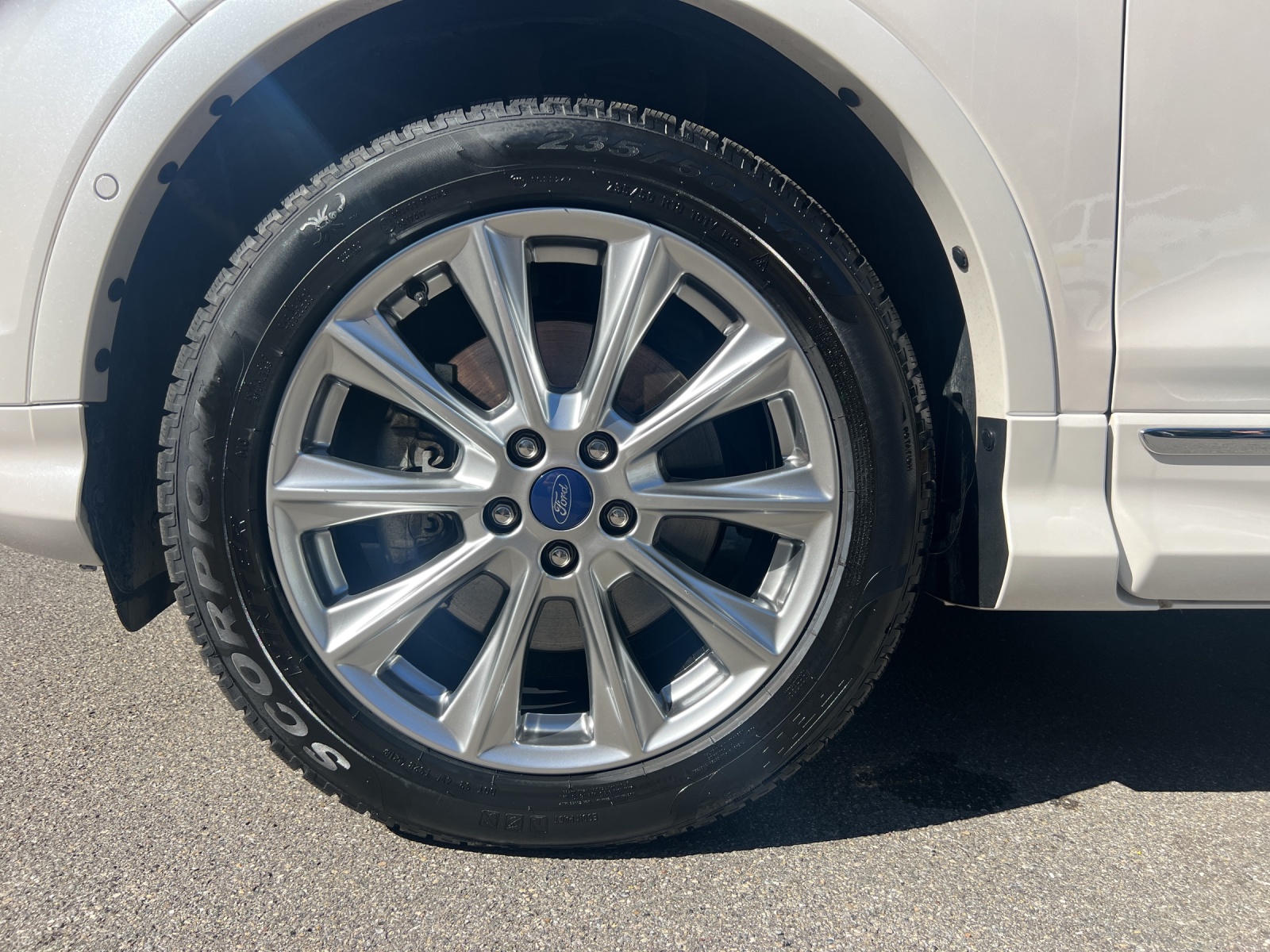 FORD Kuga 2.0 TDCi Vignale 4WD PowerShift-image-15