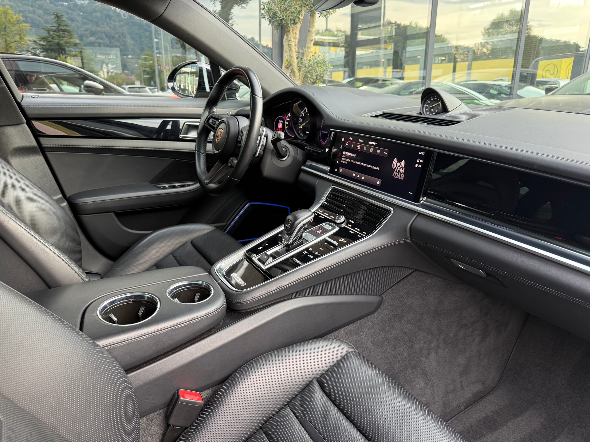PORSCHE Panamera 4S E-Hybrid Sport Turismo PDK-image-12