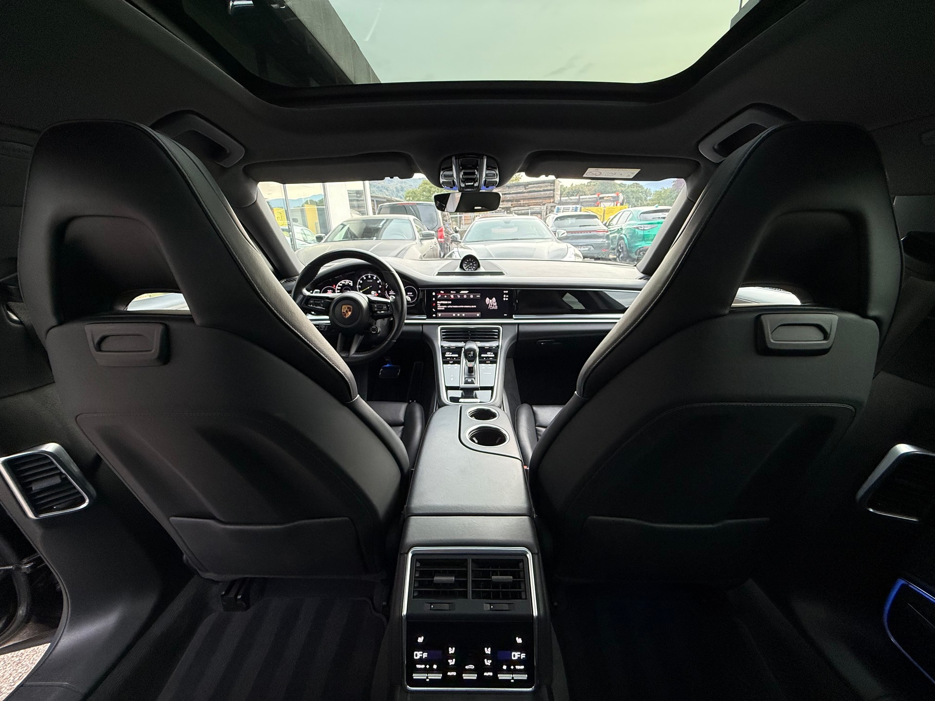 PORSCHE Panamera 4S E-Hybrid Sport Turismo PDK-image-17