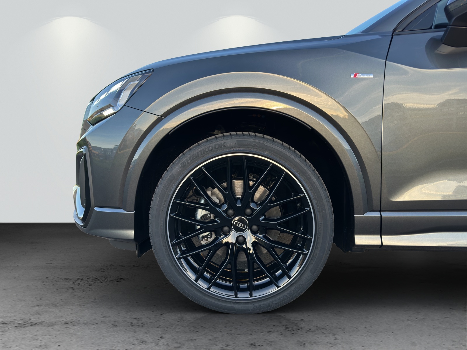 AUDI Q2 35 TFSI S line S-tronic-image-10
