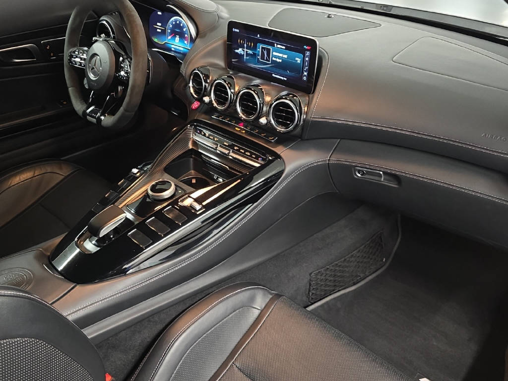 MERCEDES-BENZ AMG GT C Roadster-image-10