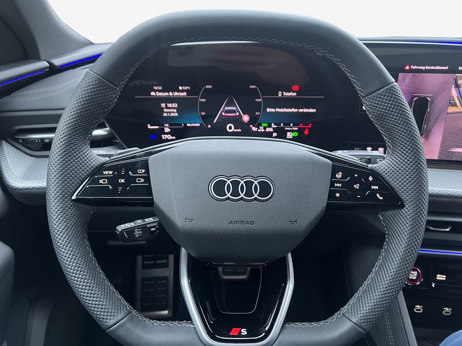 AUDI SQ5 TFSI quattro S-tronic-image-9