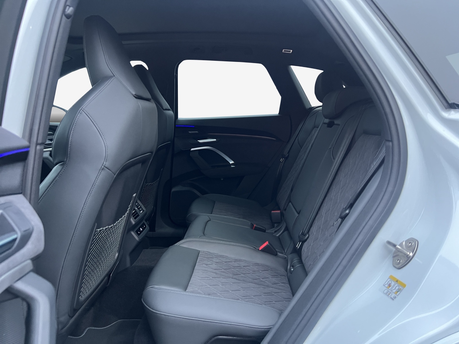 AUDI SQ5 TFSI quattro S-tronic-image-11