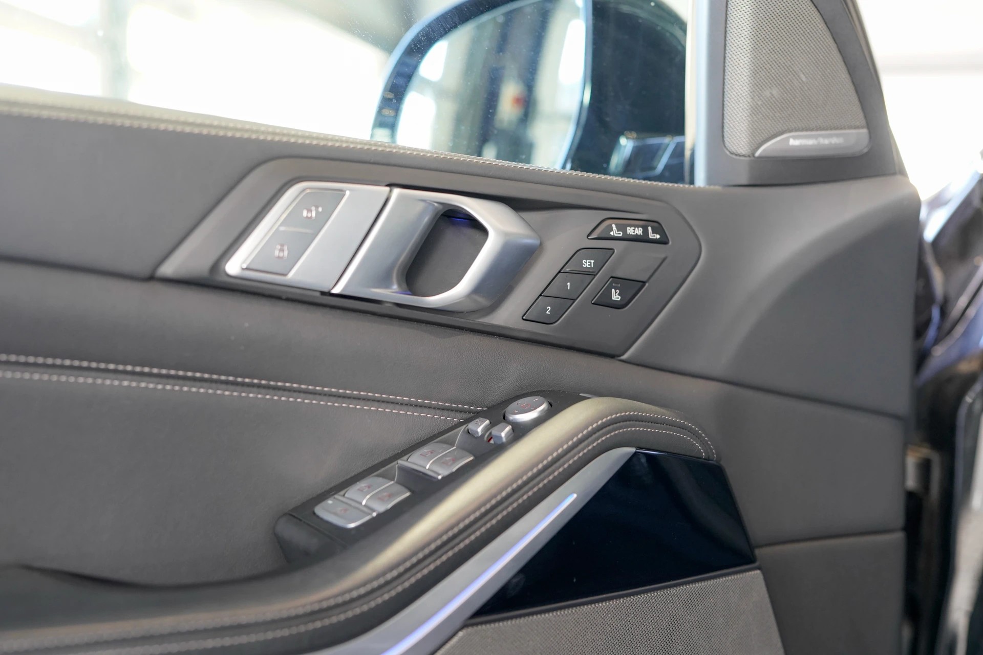 BMW X7 xDrive M50i Steptronic-image-14