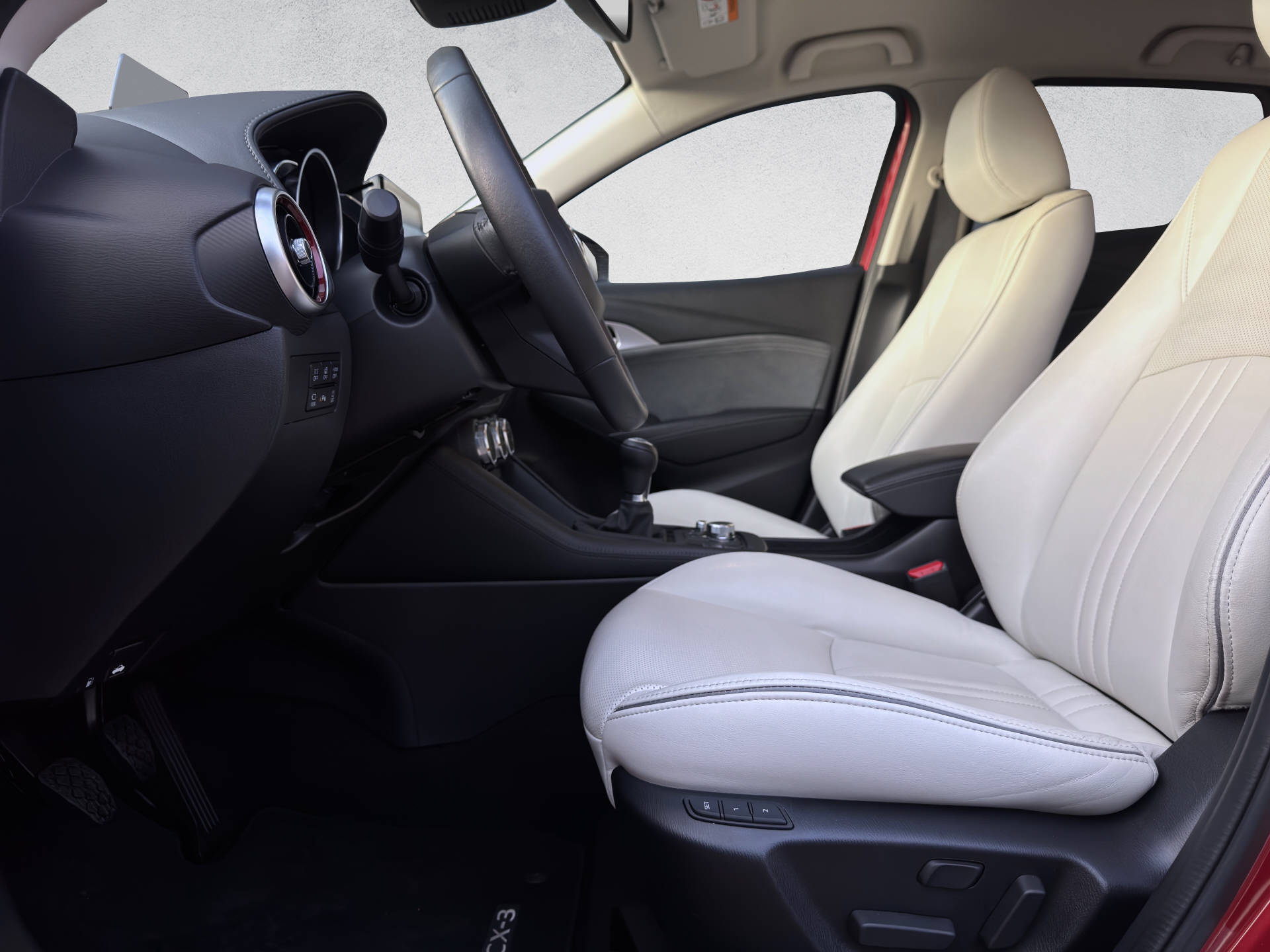 MAZDA CX-3 2.0 Ambition Skyactiv-G 121-image-9