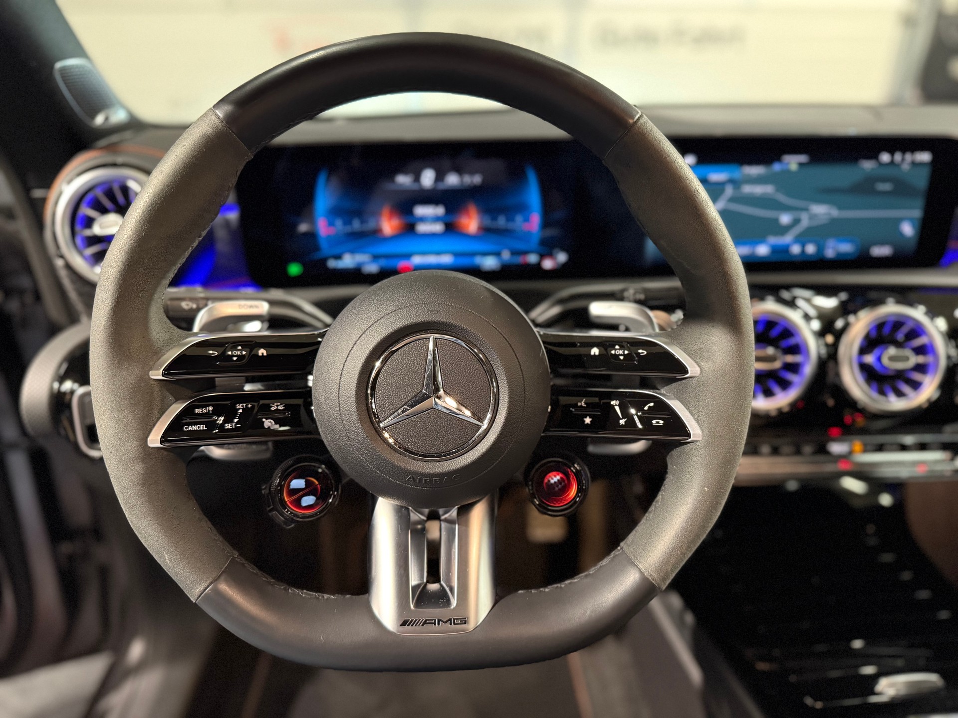 MERCEDES-BENZ CLA Shooting Brake 45 S AMG 4Matic 8G-DCT Street Style Edition-image-11