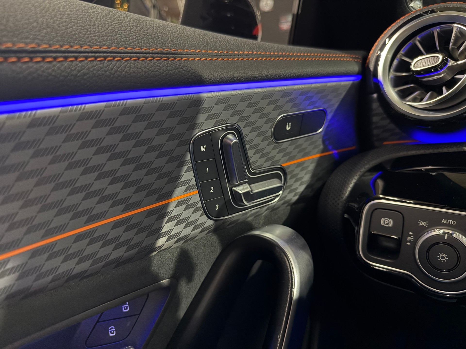 MERCEDES-BENZ CLA Shooting Brake 45 S AMG 4Matic 8G-DCT Street Style Edition-image-13