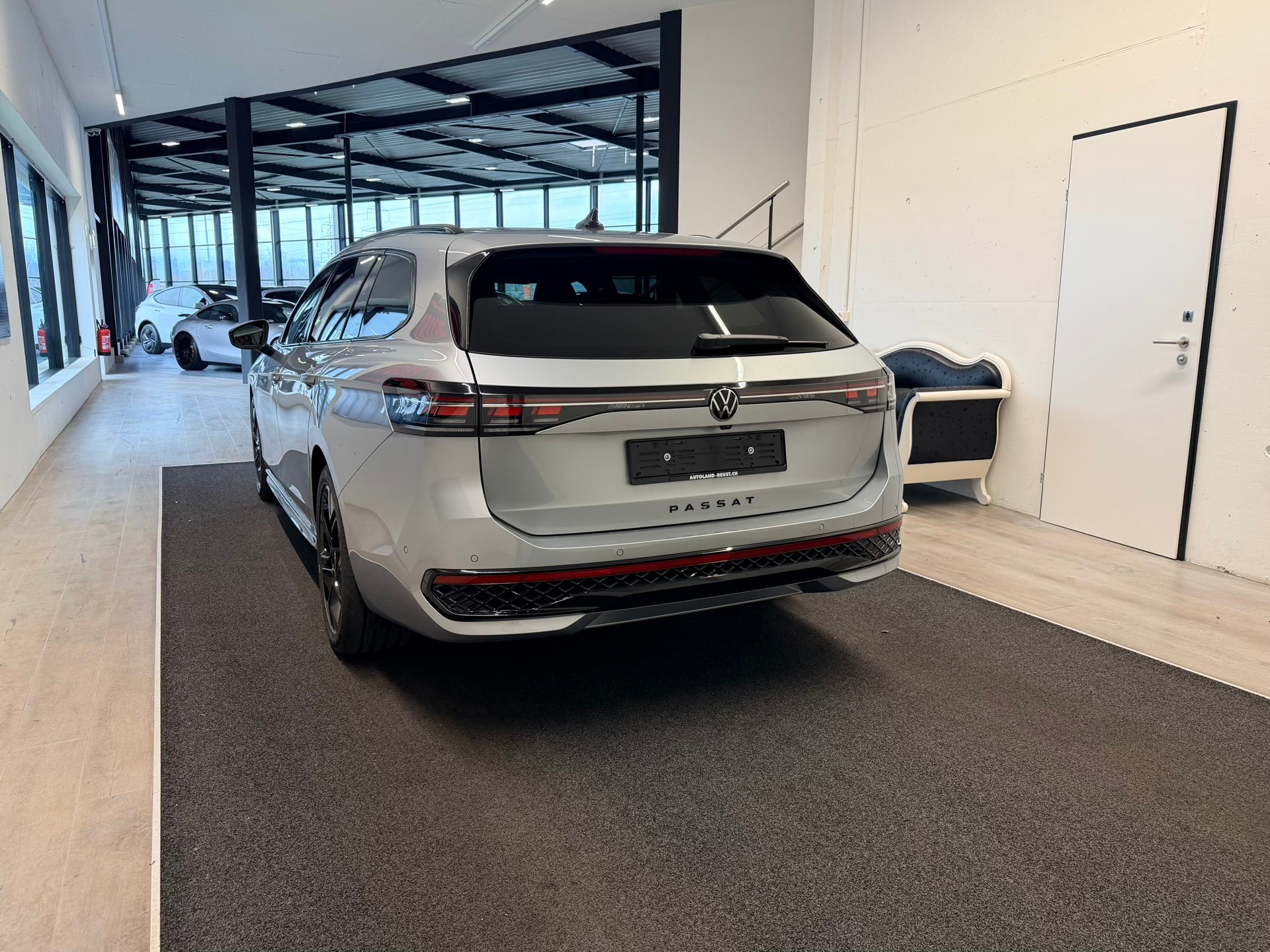 VW Passat Variant 2.0 TDI evo R-Line 4 Motion DSG-image-6
