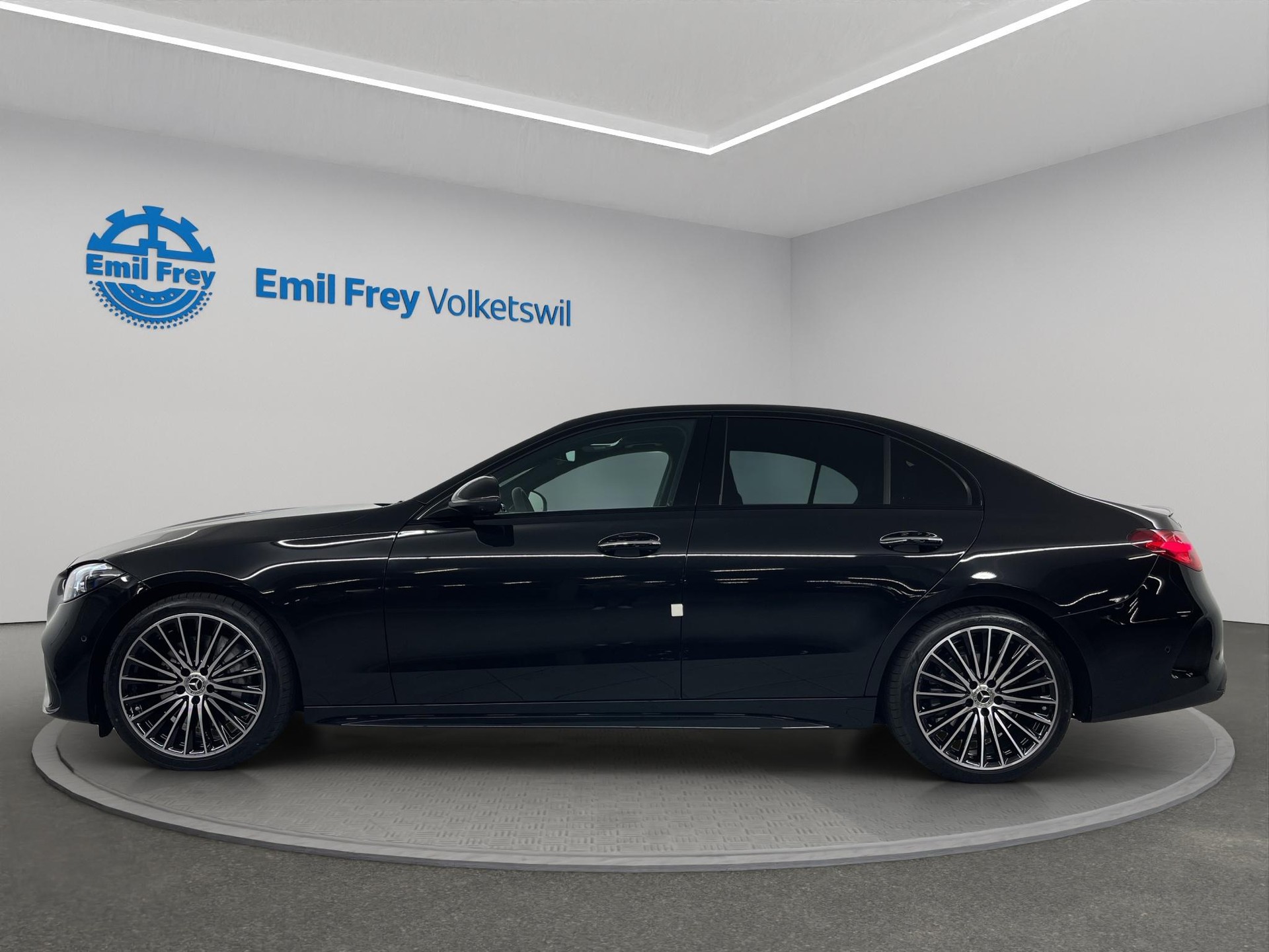MERCEDES-BENZ C 220 d AMG Line 4matic-image-1