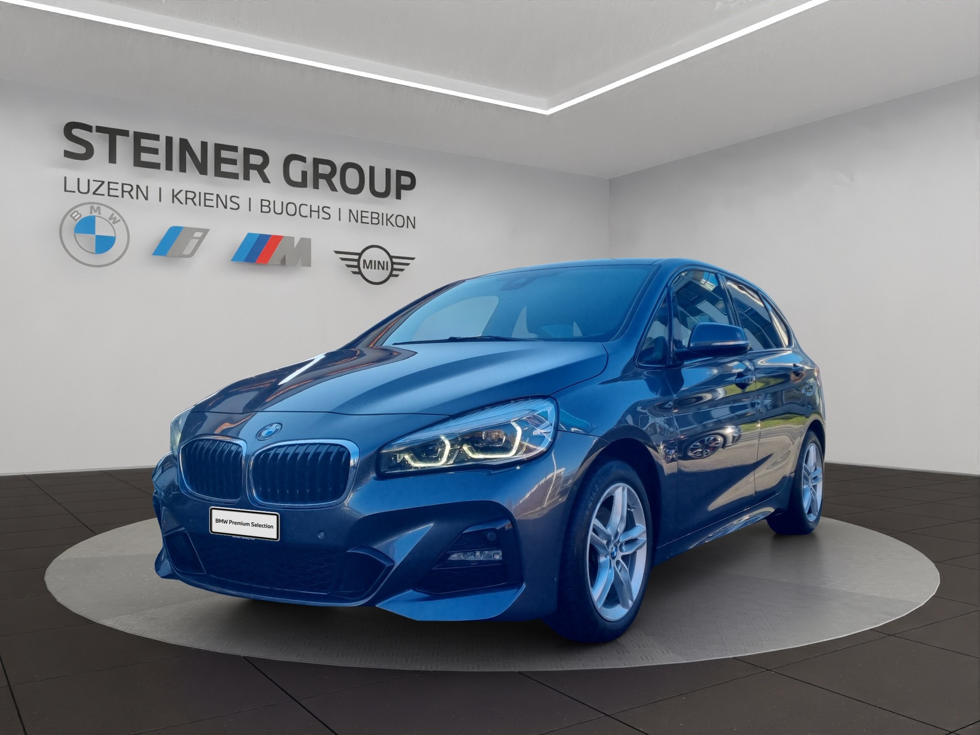 BMW 220d xDrive Active Tourer Steptronic M Sport-image-0