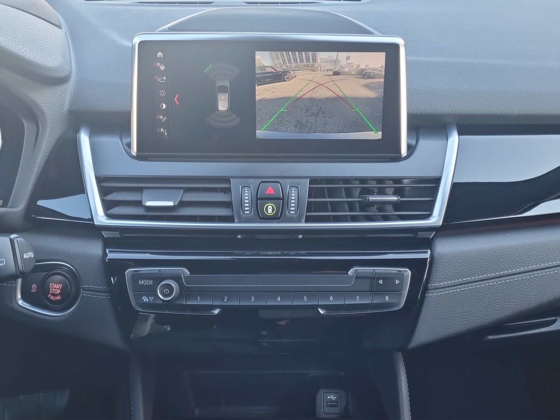 BMW 220d xDrive Active Tourer Steptronic M Sport-image-17