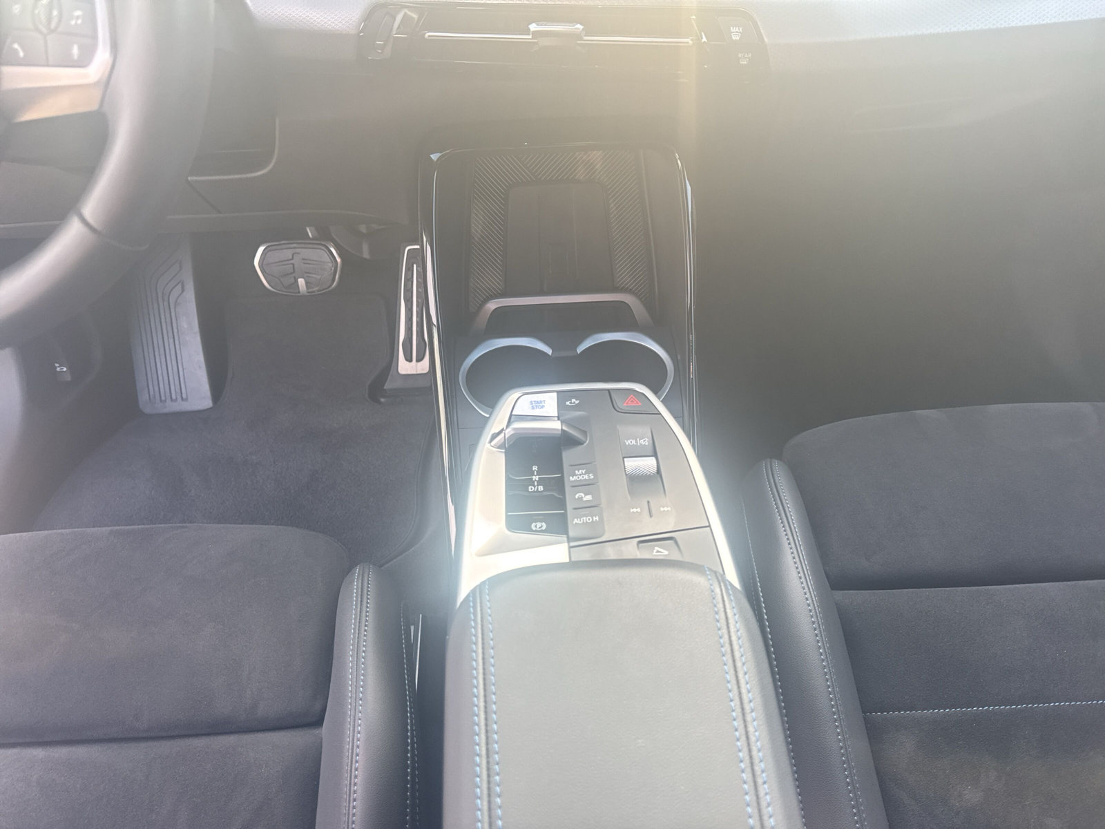 BMW iX1 xDrive 30 M Sport Pro-image-13
