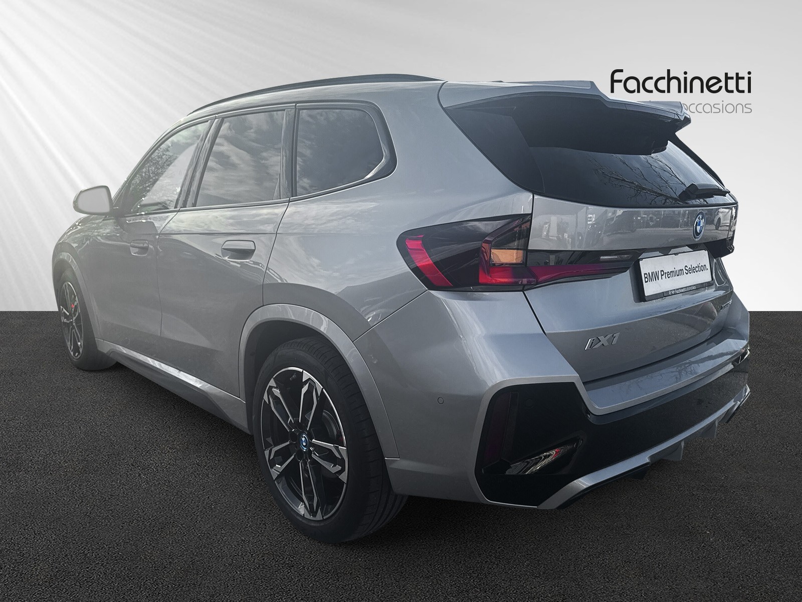 BMW iX1 xDrive 30 M Sport Pro-image-3