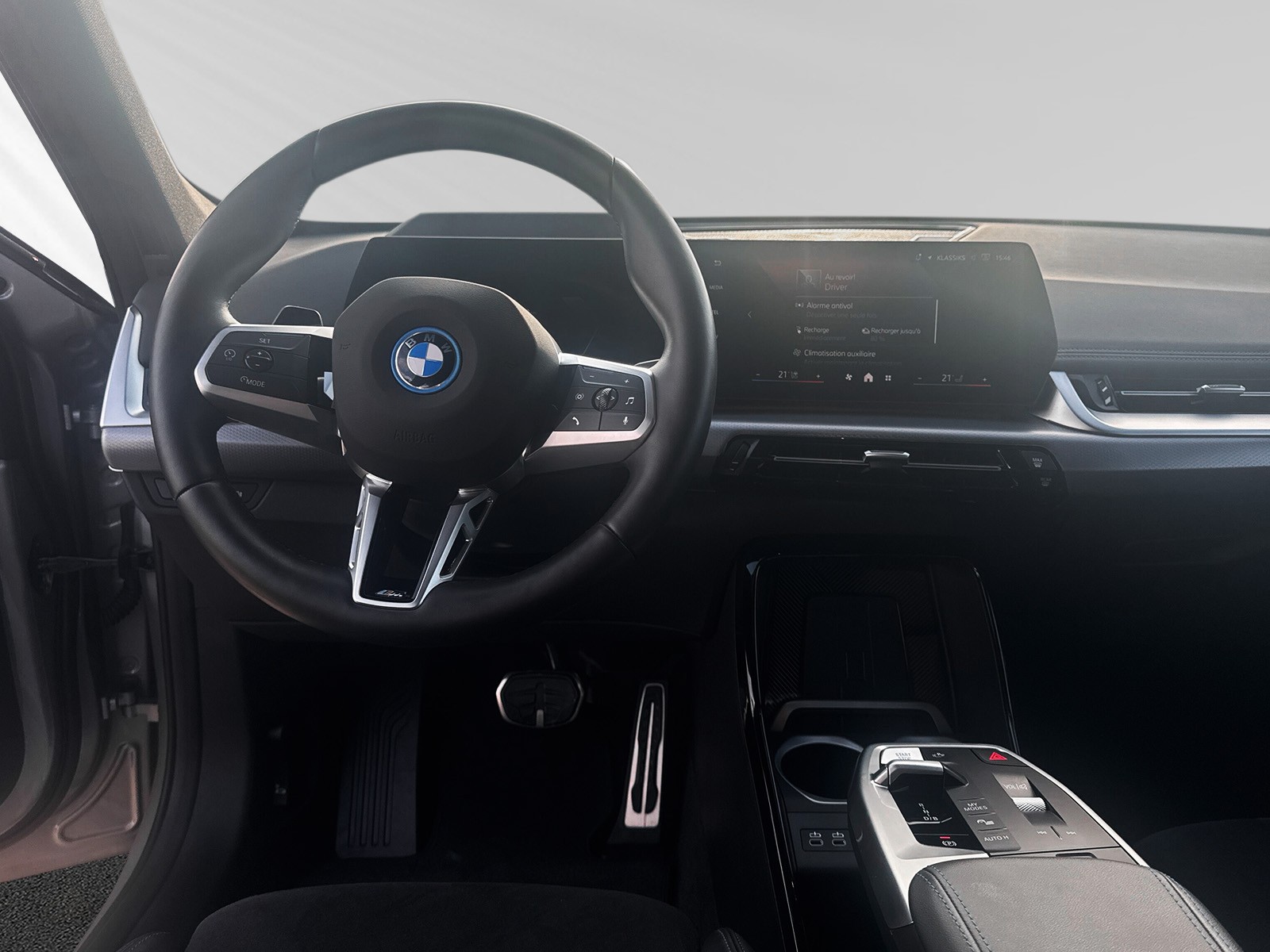 BMW iX1 xDrive 30 M Sport Pro-image-6