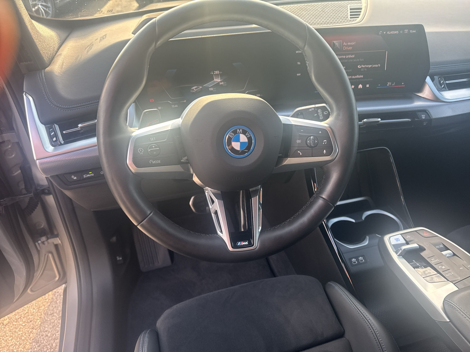 BMW iX1 xDrive 30 M Sport Pro-image-12