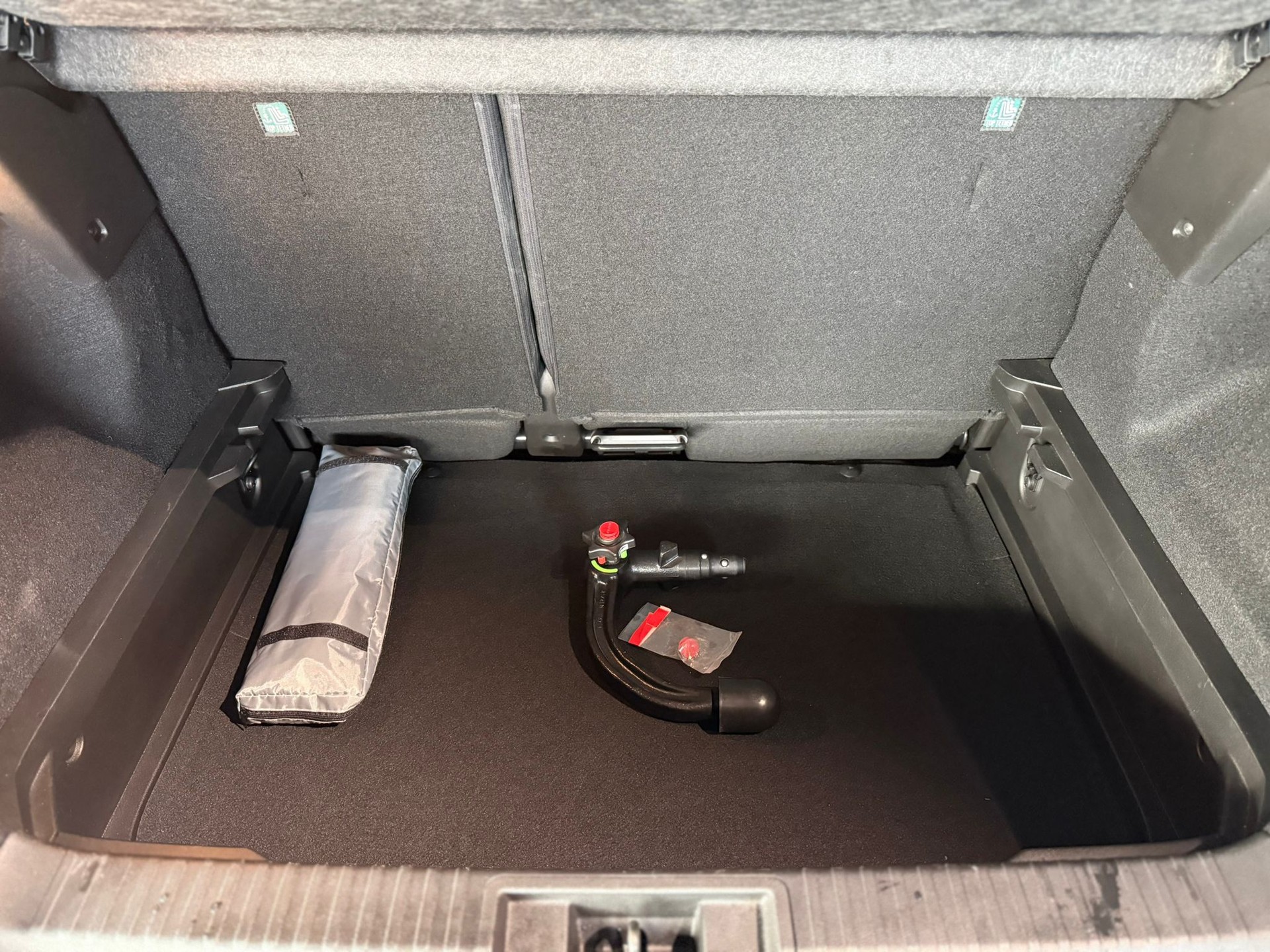 RENAULT Captur 1.3 TCe EDC Intens EDC-image-17