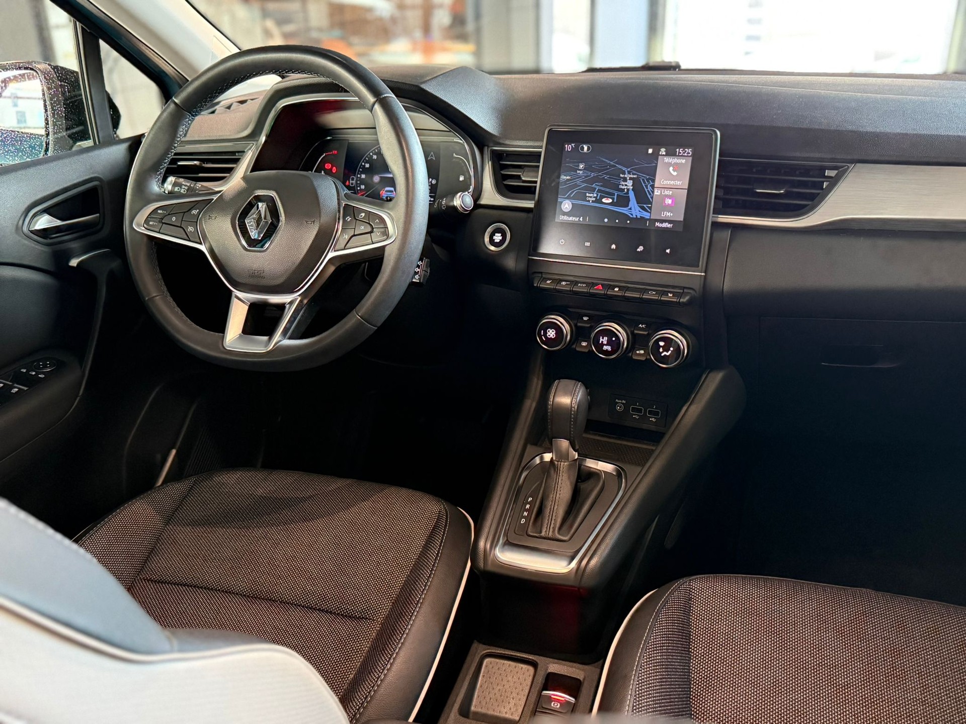 RENAULT Captur 1.3 TCe EDC Intens EDC-image-8
