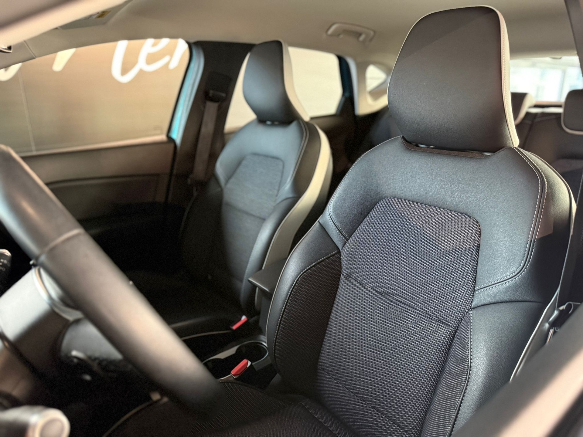 RENAULT Captur 1.3 TCe EDC Intens EDC-image-3
