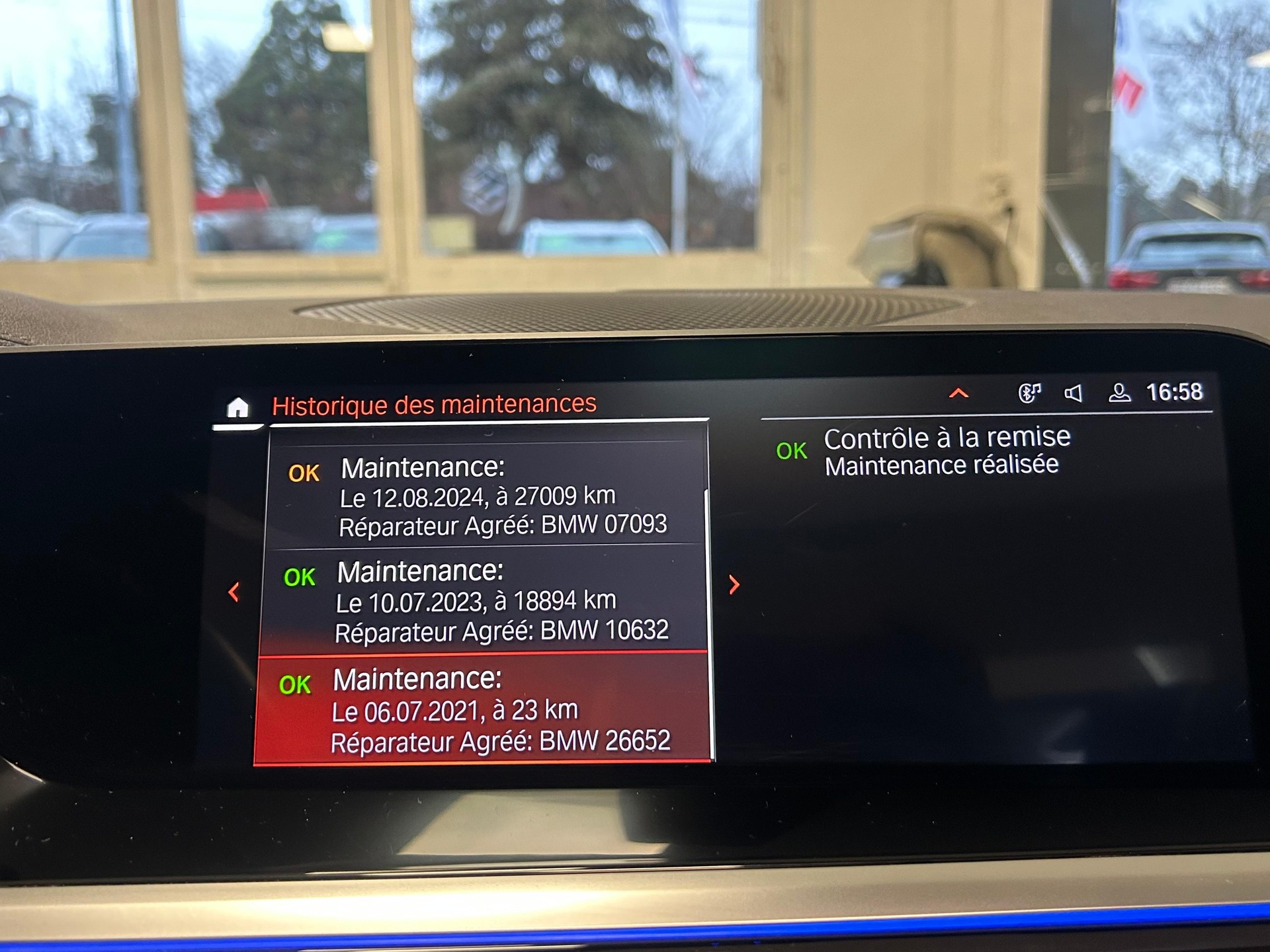 BMW Z4 20i sDrive-image-22