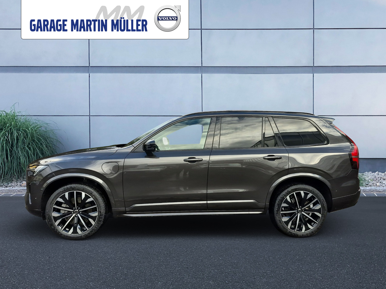 VOLVO XC90 2.0 T8 TE Ultra Dark eAWD-showroom-element-1
