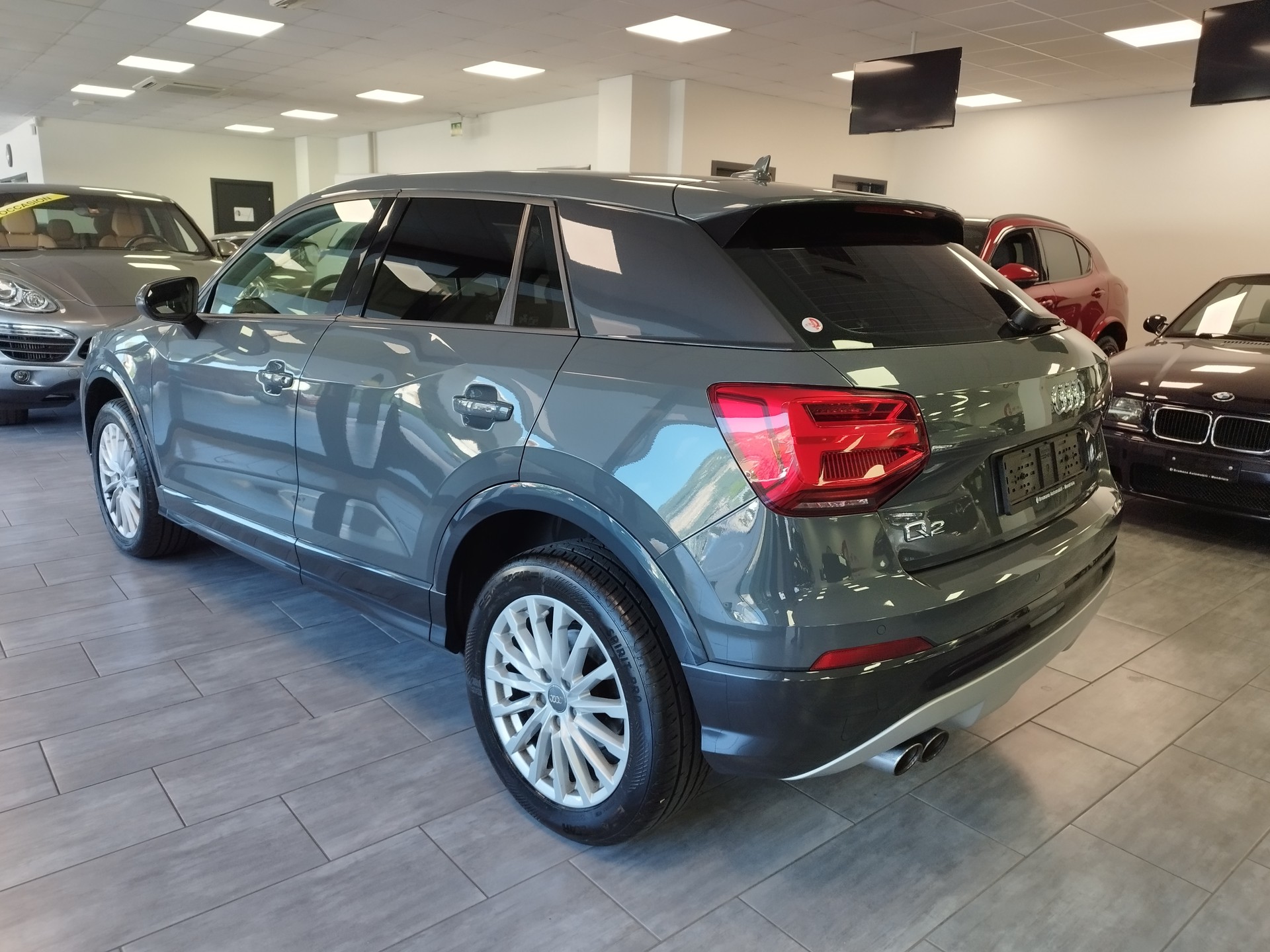 AUDI Q2 2.0 TFSI design quattro S-tronic-image-4