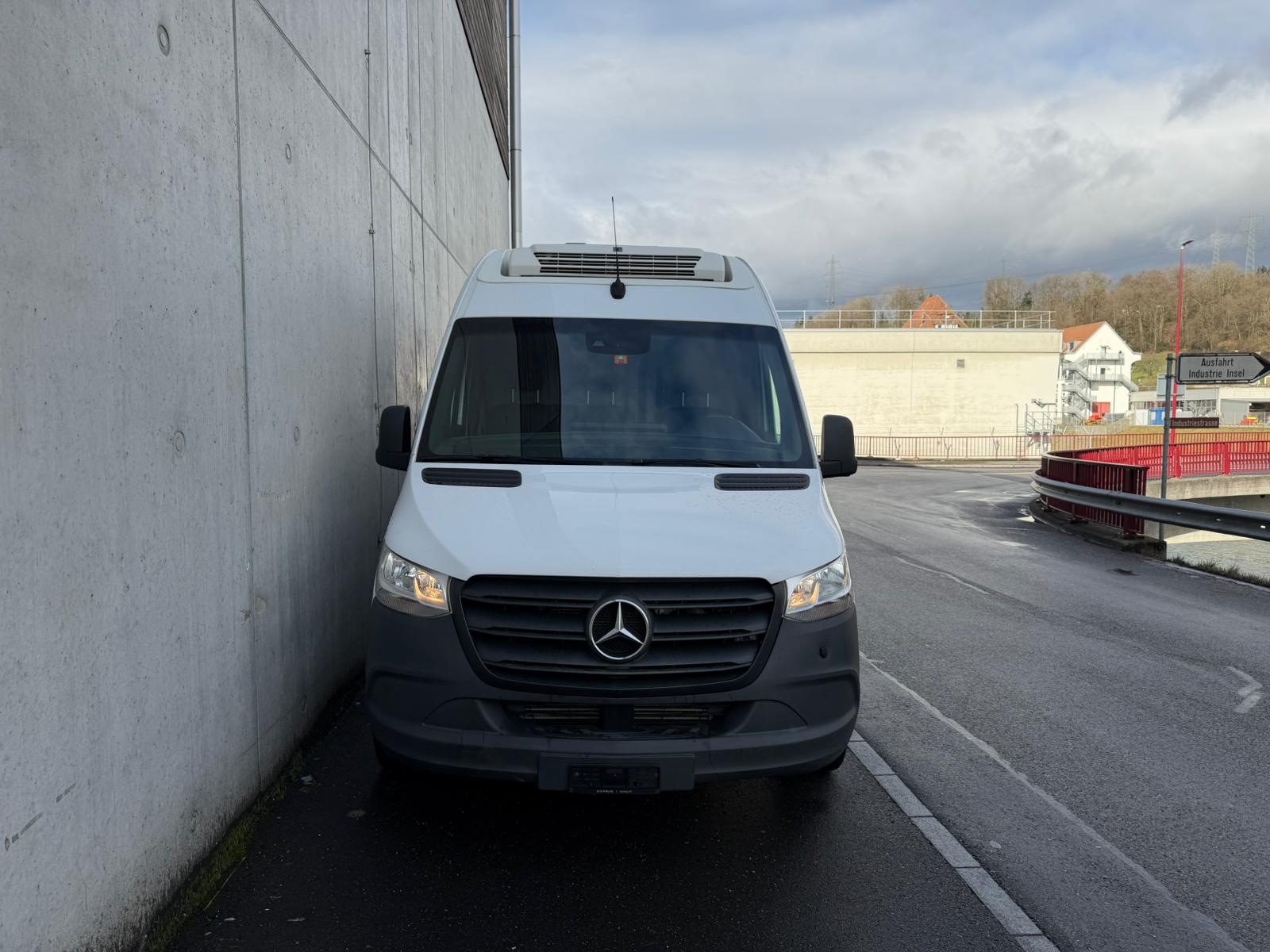 MERCEDES-BENZ Sprinter 314 CDI Standard 9G-TRONIC FWD *Kühlkasten mit Aggregat, Rückfahrkamera, Schiebetüren beidseitig*-image-3