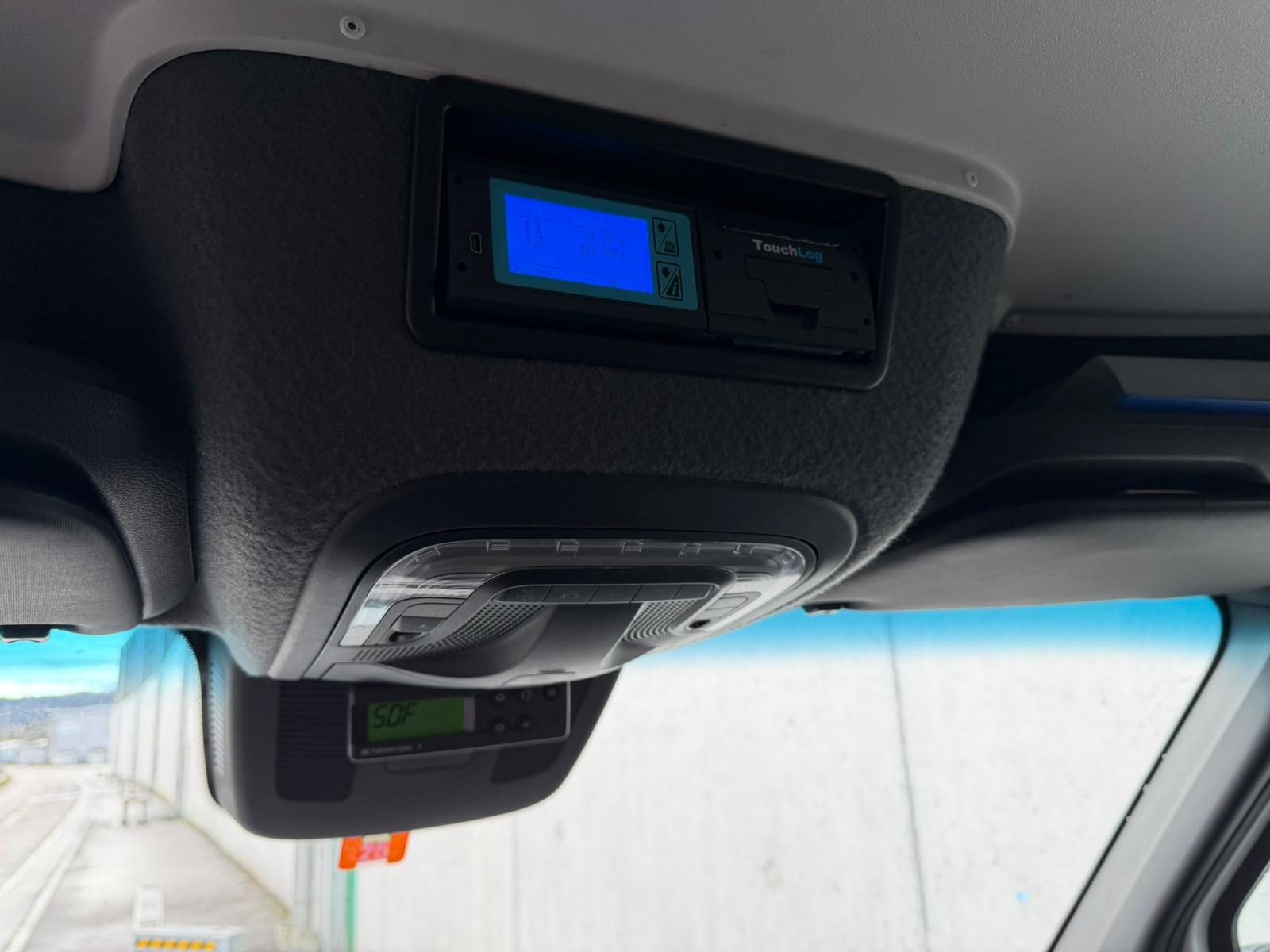 MERCEDES-BENZ Sprinter 314 CDI Standard 9G-TRONIC FWD *Kühlkasten mit Aggregat, Rückfahrkamera, Schiebetüren beidseitig*-image-11