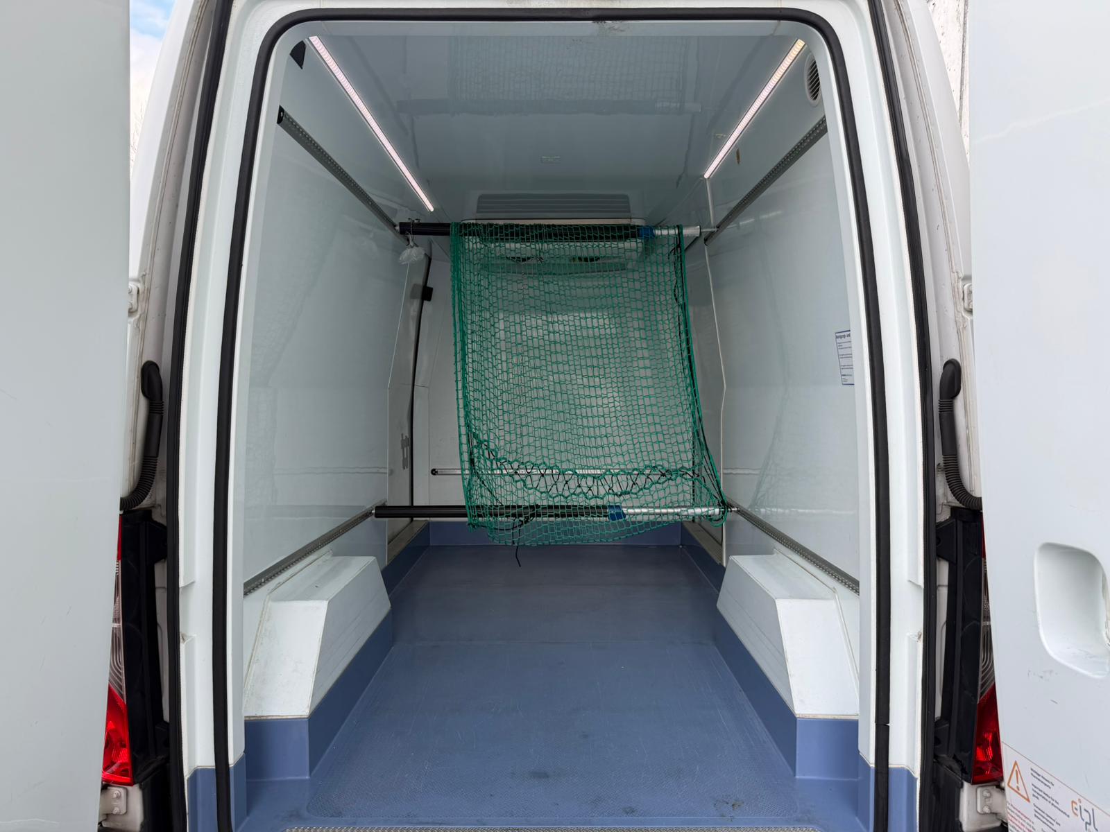 MERCEDES-BENZ Sprinter 314 CDI Standard 9G-TRONIC FWD *Kühlkasten mit Aggregat, Rückfahrkamera, Schiebetüren beidseitig*-image-8
