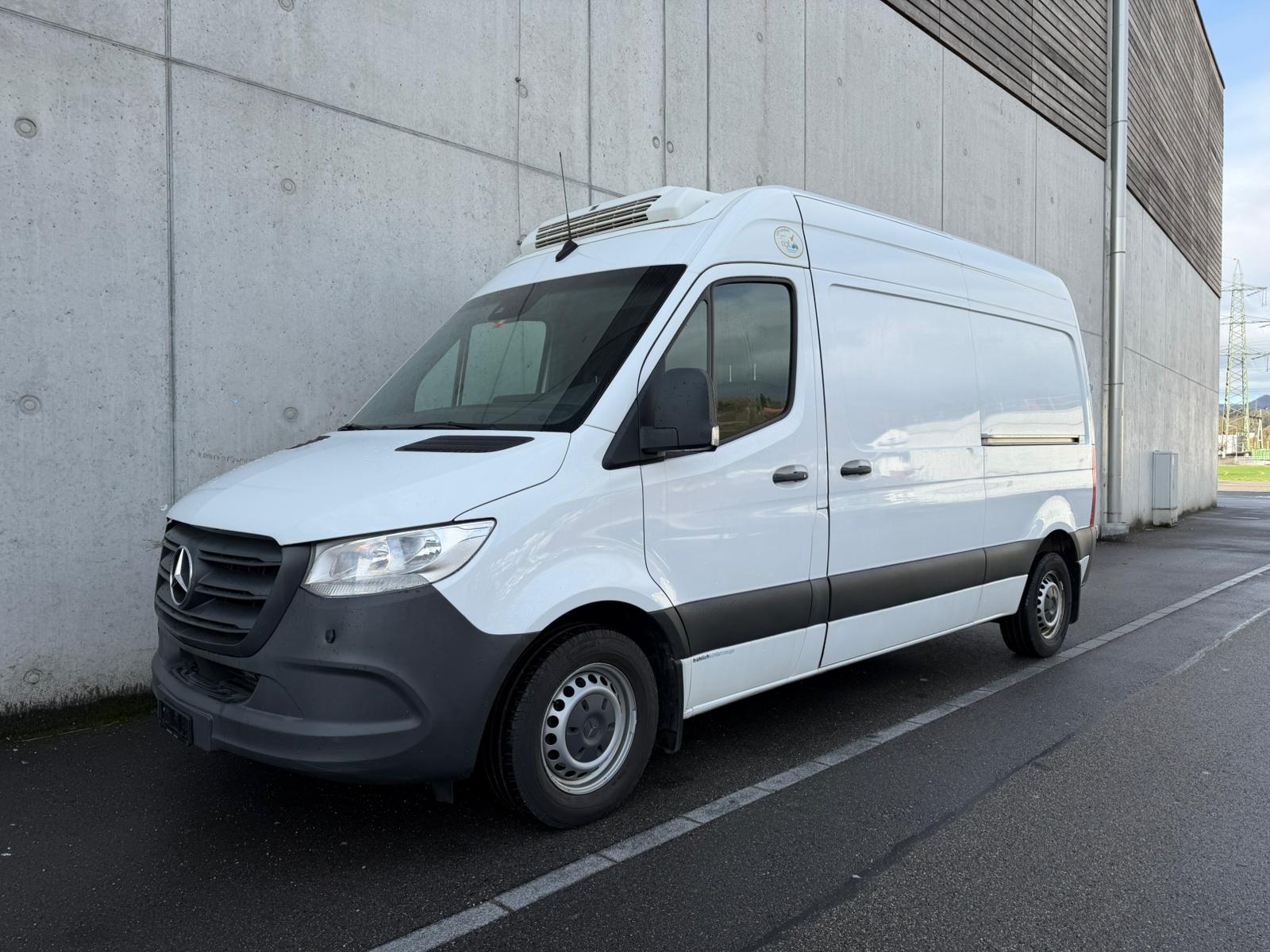 MERCEDES-BENZ Sprinter 314 CDI Standard 9G-TRONIC FWD *Kühlkasten mit Aggregat, Rückfahrkamera, Schiebetüren beidseitig*