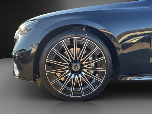 MERCEDES-BENZ E 220 d 4Matic-image-6