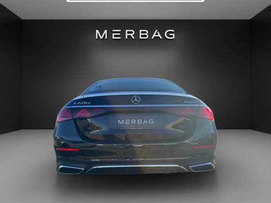 MERCEDES-BENZ E 220 d 4Matic-image-4