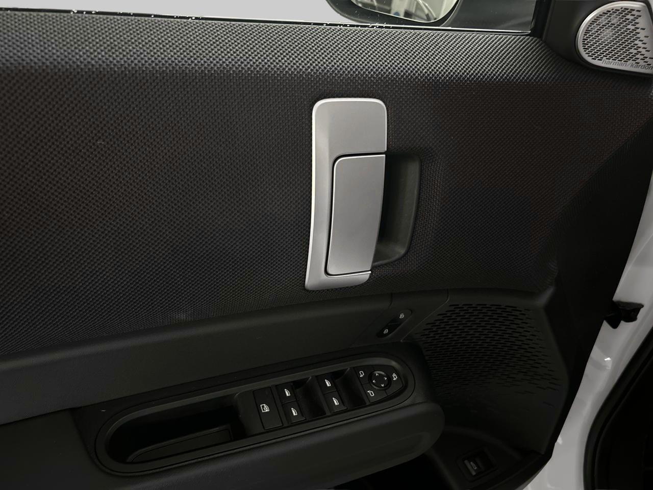 MINI Countryman C John Cooper Works Trim-image-22