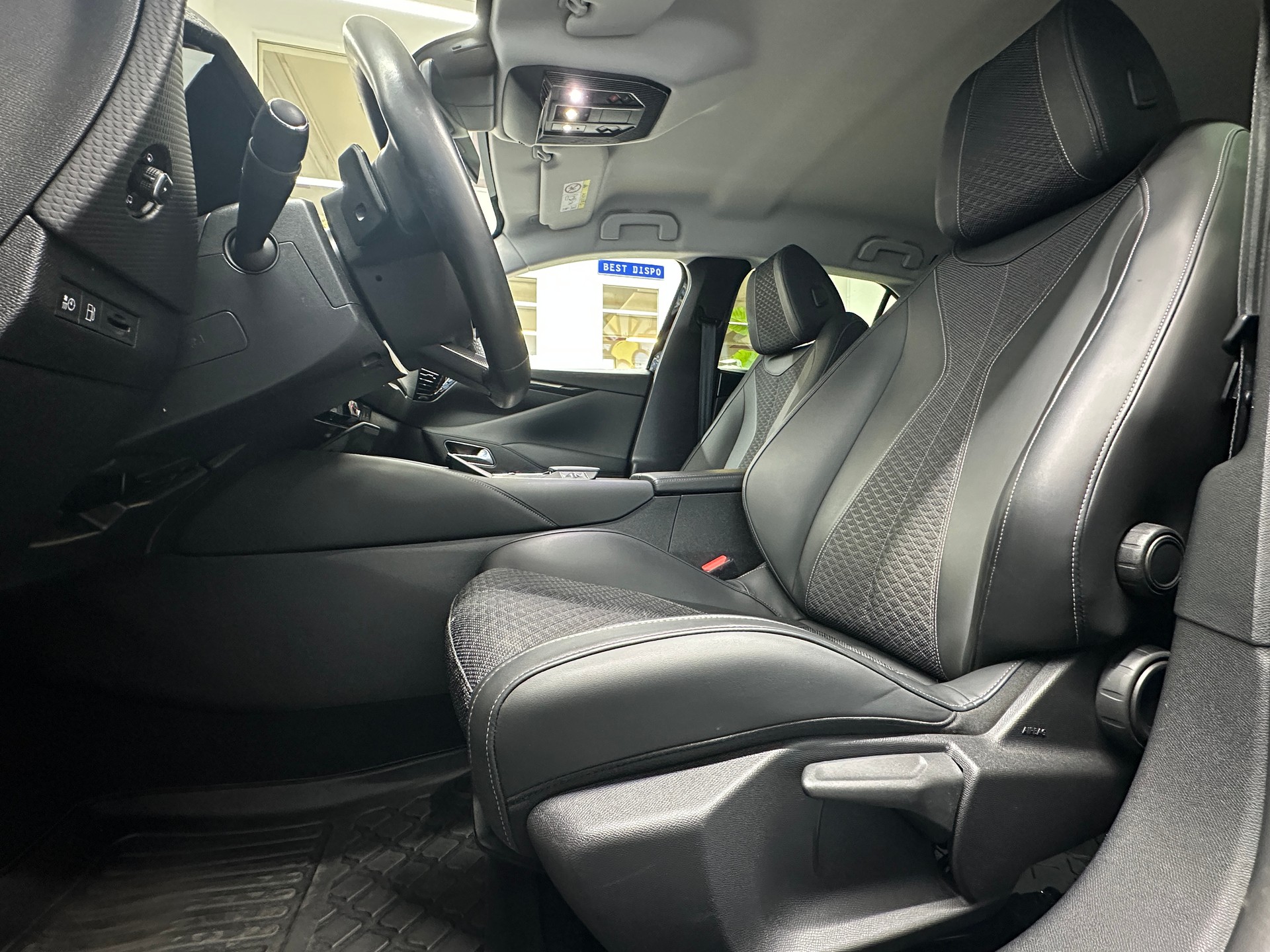 DS AUTOMOBILES DS 4 1.6 E-Tense Trocadero-image-7