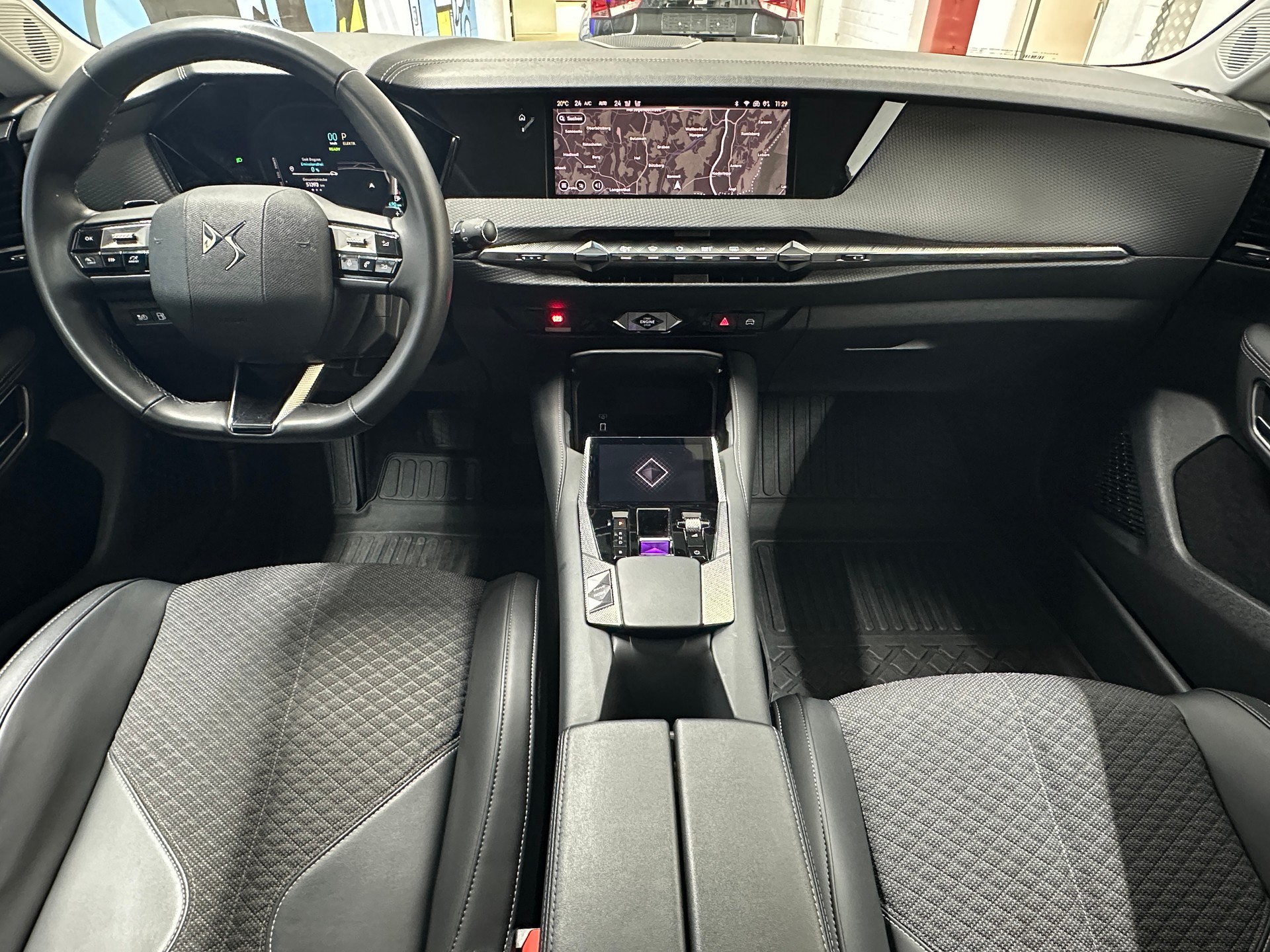 DS AUTOMOBILES DS 4 1.6 E-Tense Trocadero-image-9