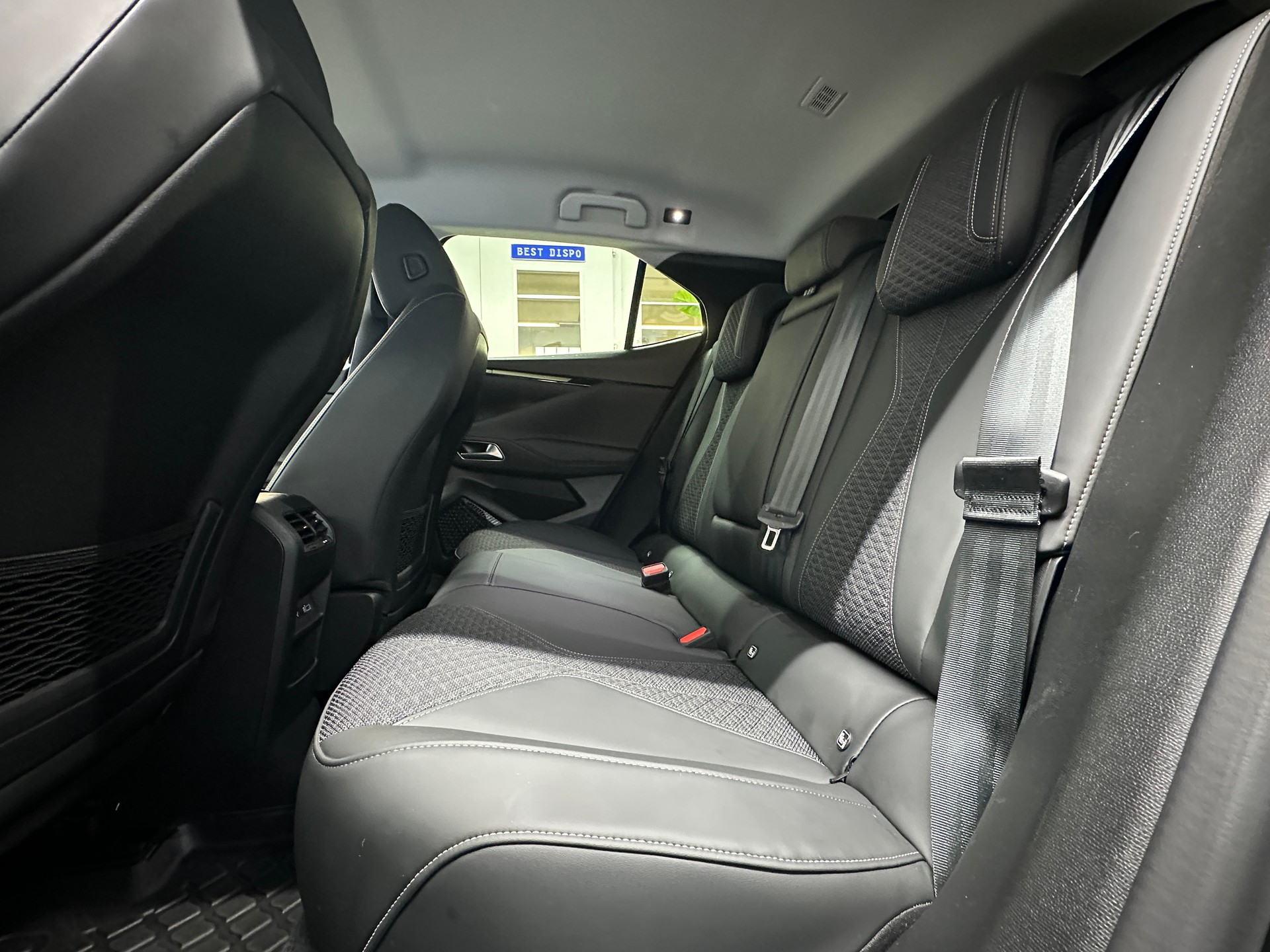 DS AUTOMOBILES DS 4 1.6 E-Tense Trocadero-image-8