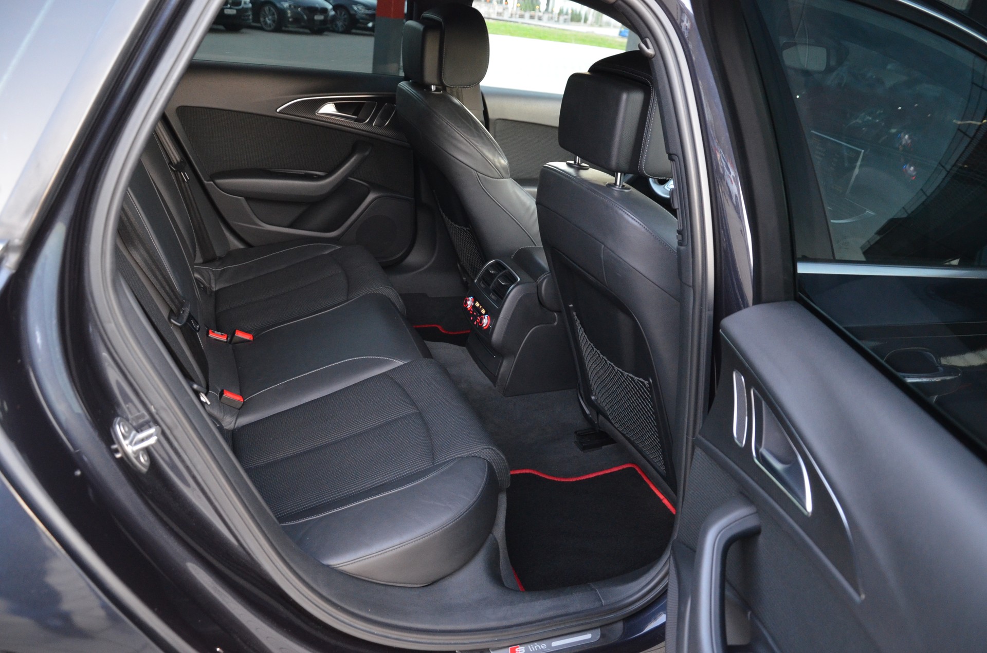 AUDI A6 Avant 2.0 TDI ultra multitronic*S-Line*-image-10