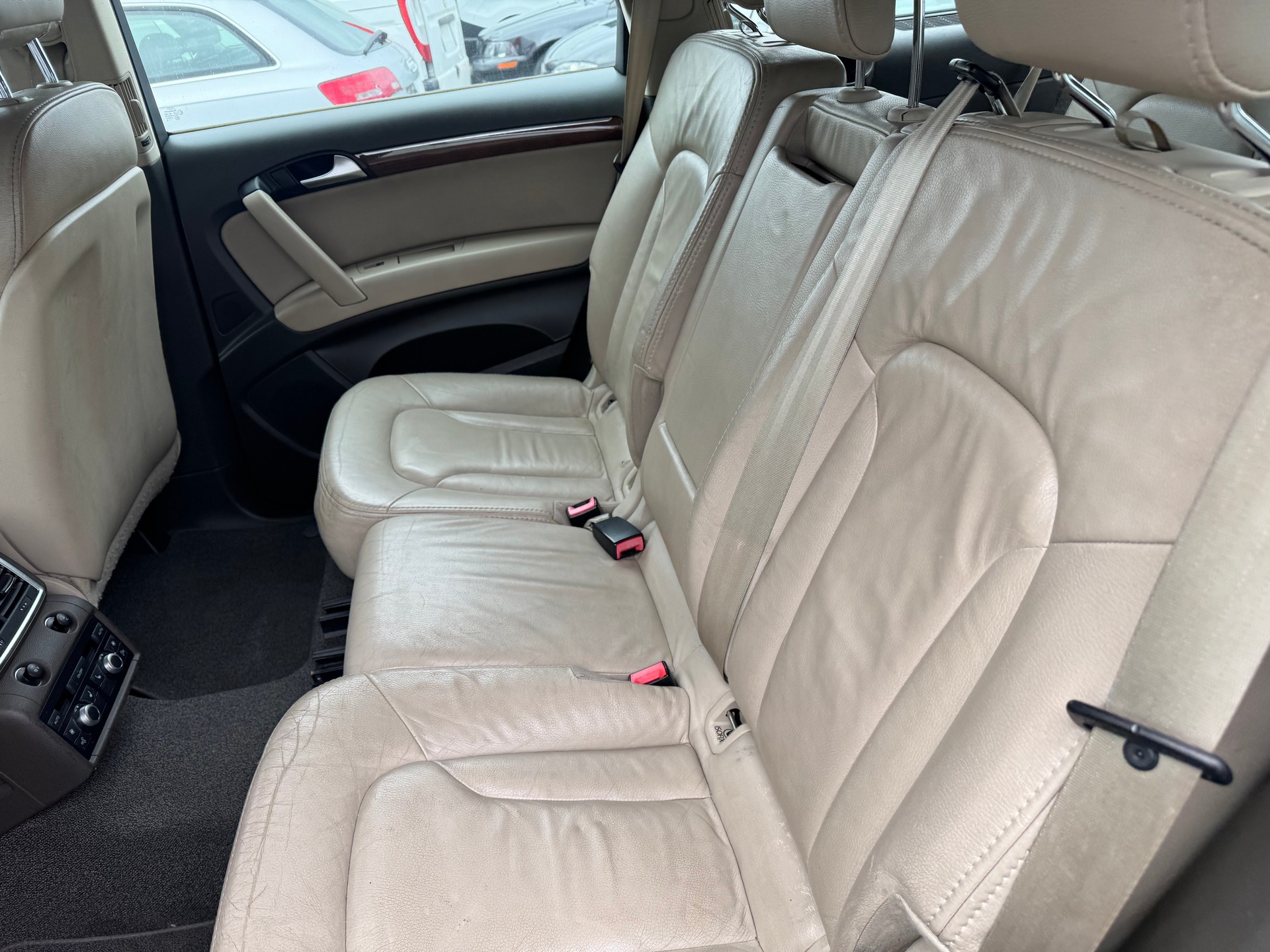 AUDI Q7 4.2 FSI quattro tiptronic-image-6
